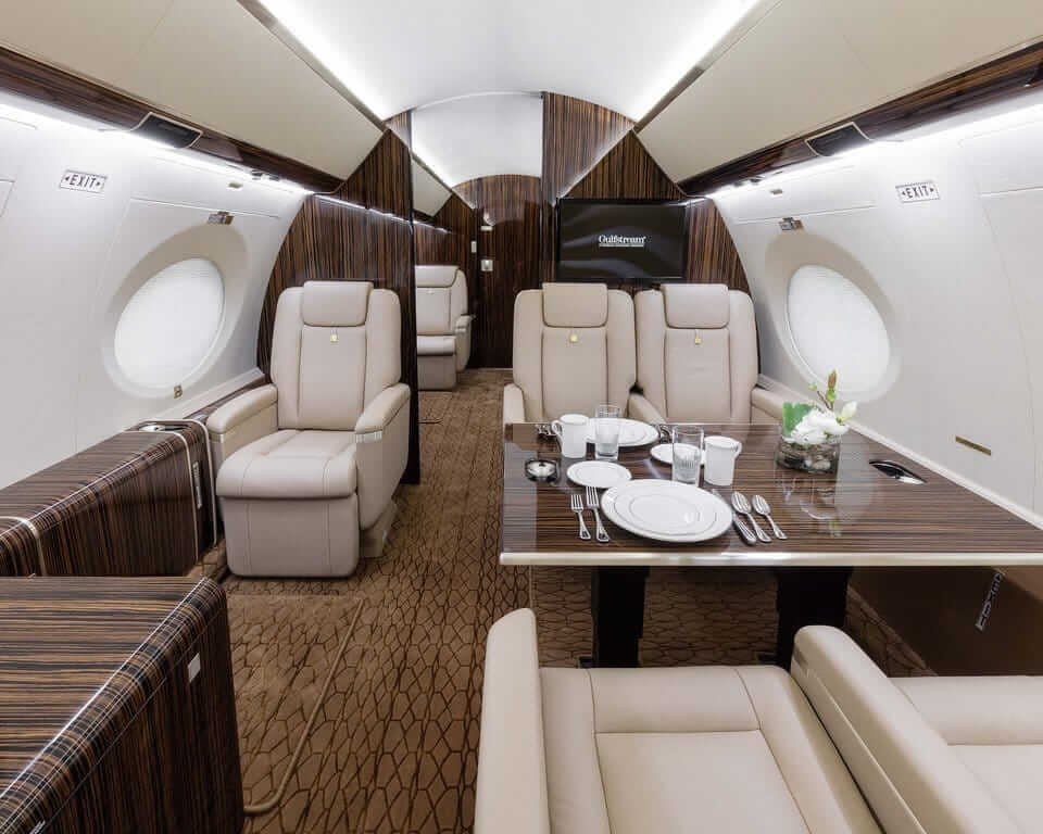 Gulfstream G650 Sessel mit Tisch